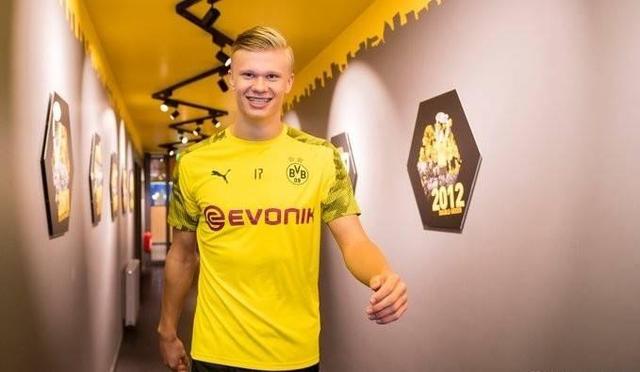 勇士主场告捷 库里外线手感回暖