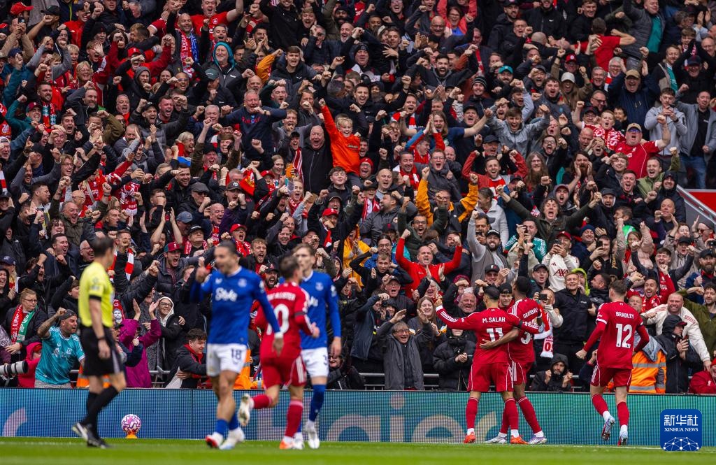 [德甲]斯坦尼西奇倒三角 萨内推射打破僵局